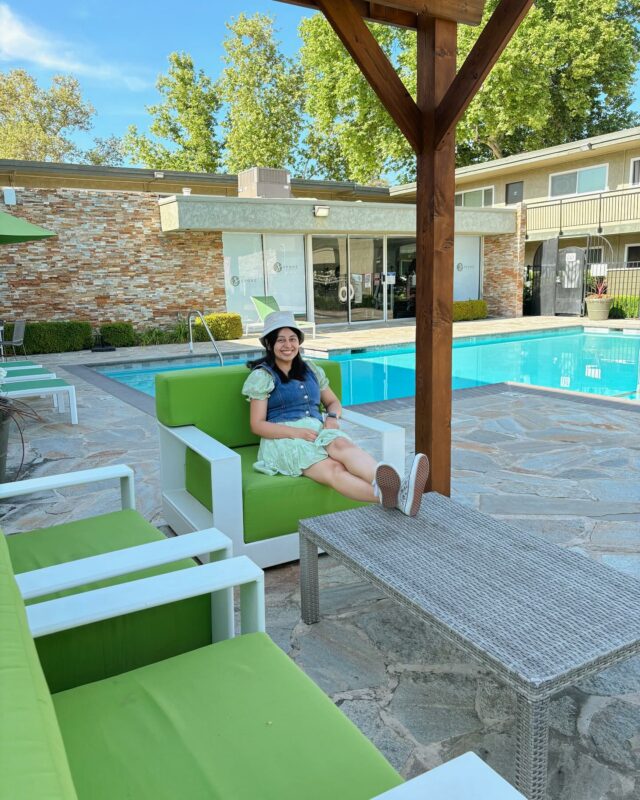The days are getting hotter🔥 so what other way to relax than by the pool??

Did you know?👀👀 The Spoke has 3 pools on site!! 🏊 

YOU🫵🏽 TOO can enjoy this luxury if you sign a Fall lease for 2025-2026! Don’t forget, if you sign you get $175 off your monthly rent 👀 AND TODAY IS THE LAST DAY TO ENTER FOR KENDRICK/SZA TICKETS!! Keep an eye out for the winner tomorrow 👀